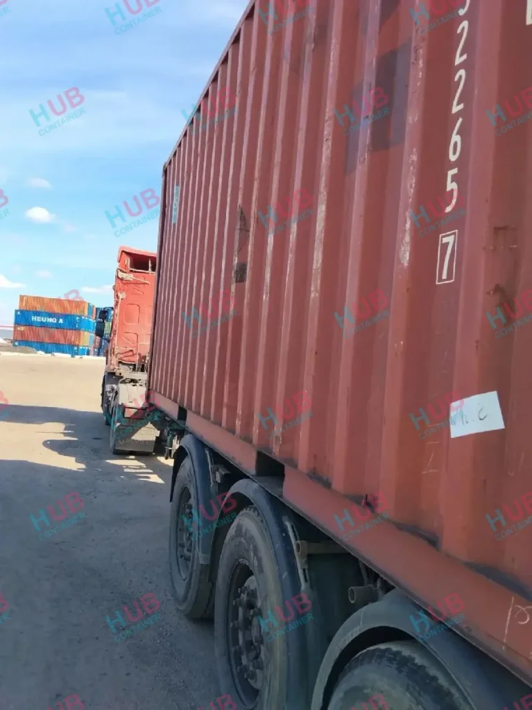 Контейнер 20 футов DC (BSIU2322657)